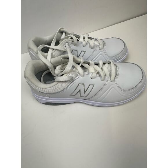 New Balance shoes - Picture 1 of 9